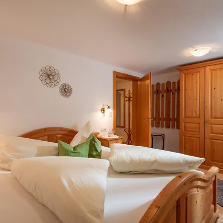 בית הארחה Neurauthof Zellberg