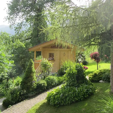 Neurauthof Penzion *