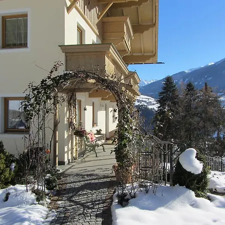 Guest house Neurauthof Zellberg
