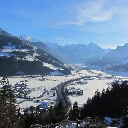 Neurauthof Guest house Zellberg