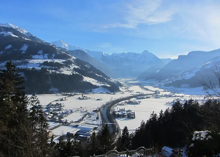 Neurauthof Guest house Zellberg