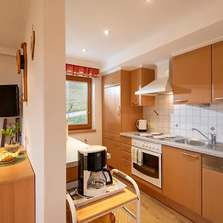 Neurauthof Affittacamere 4*