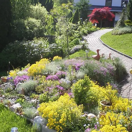 Konukevi Neurauthof 4*