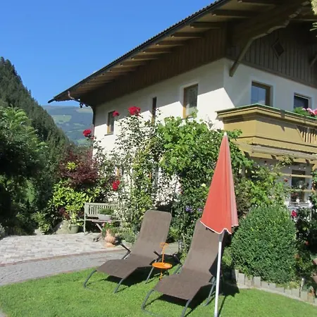 Konukevi Neurauthof Zellberg